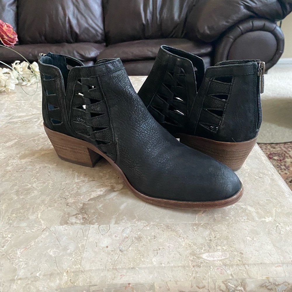 Women's Black Ankle Boots - Picture 7 of 10
